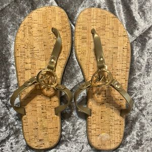 Micheal Kors charm jelly sandals, gold wmns 9 medium